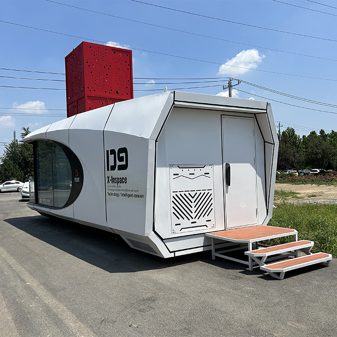 Modern Fashion Design Camping Space Capsule House