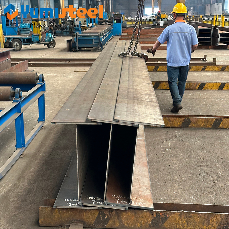 Load-Bearing Steel Plate Girders for Long-Span Roofs