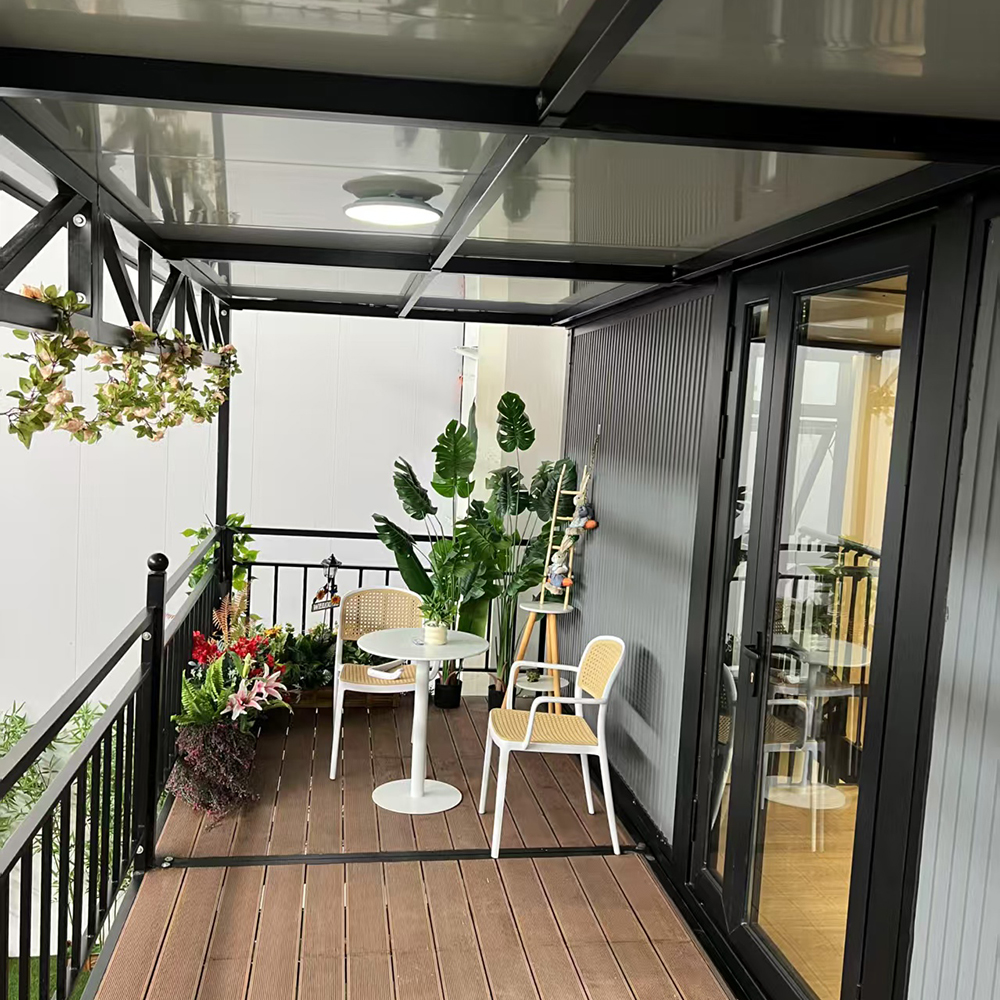 Luxury Prefabricated House Two Story Flat Top Expandable Container House 