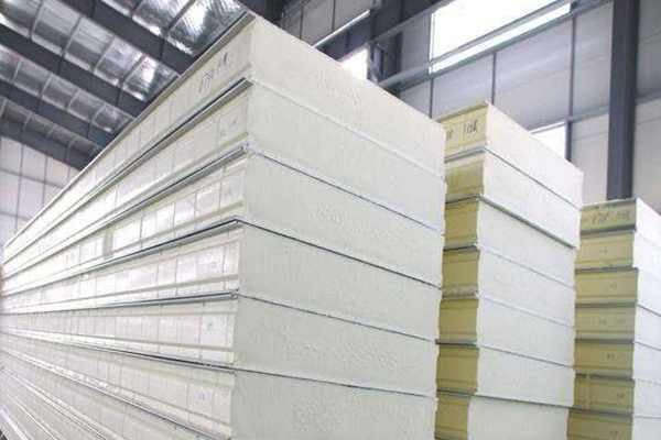  Energy Saving with Cold Room Panels and Prefab Roofs